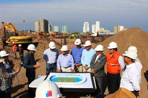 Intendente Quezada inspeccionó el avance de obras del estadio de Iquique