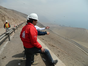 Ministro Golborne recorre obras del Zig Zag Alto Hospicio