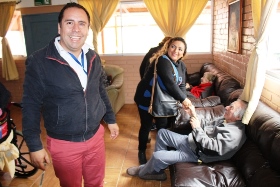 Funcionarios del MOP apoyan labor social del hogar de adultos mayores “Águilas Blancas”