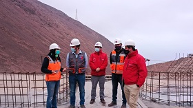 Un 50% de avance tiene la construcción de los muros de control aluvional en las quebradas Zofri y Esmeralda en Iquique