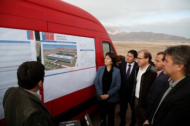 Ministro Undurraga confirmó inicio de proceso para construir un nuevo hospital en Alto Hospicio