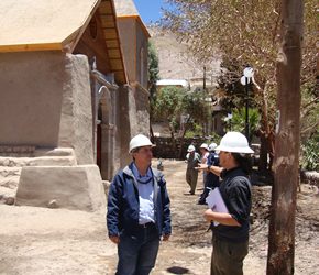 MOP realiza últimas observaciones para término de obras de iglesias de Usmagama y Huaviña