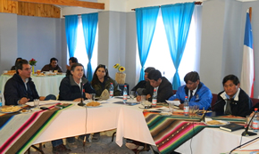 MOP presenta plan de infraestructura y gestión del recurso hídrico en reunión con alcaldes de comunas rurales